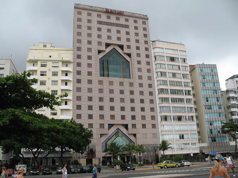 Fachada do JW Marriott Hotel Rio de Janeiro na Avenida Atlântica, Copacabana.